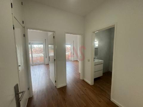 Excelente Apartamento T3 com Garagem Fechada – Águas Santas
