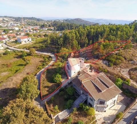 Moradia T4 para Restauro em Croca, Penafiel – Excelente Oportunidade de Investimento