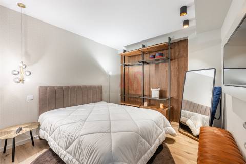 Apartamento T4 na 1ª Linha de Mar – Centro da Póvoa de Varzim com uma Vista Deslumbrante