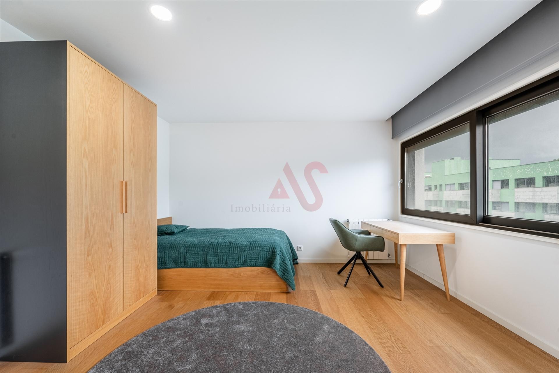 Apartamento T0 (Estúdio) em Guimarães – Moderno, Funcional e com Garagem