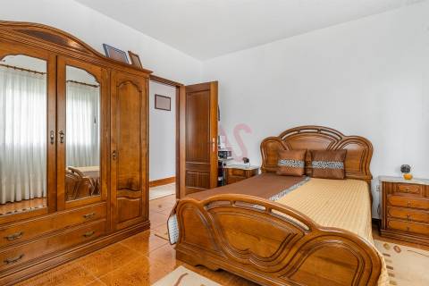 Moradia T3+3 com Duas Habitações Independentes – Excelente Oportunidade de Investimento em Vizela