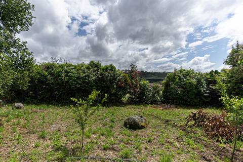 Moradia T3 para Restauro em Mogege, Famalicão