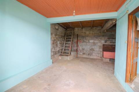Moradia T4 em São Jorge de Vizela, Felgueiras | 132.000€