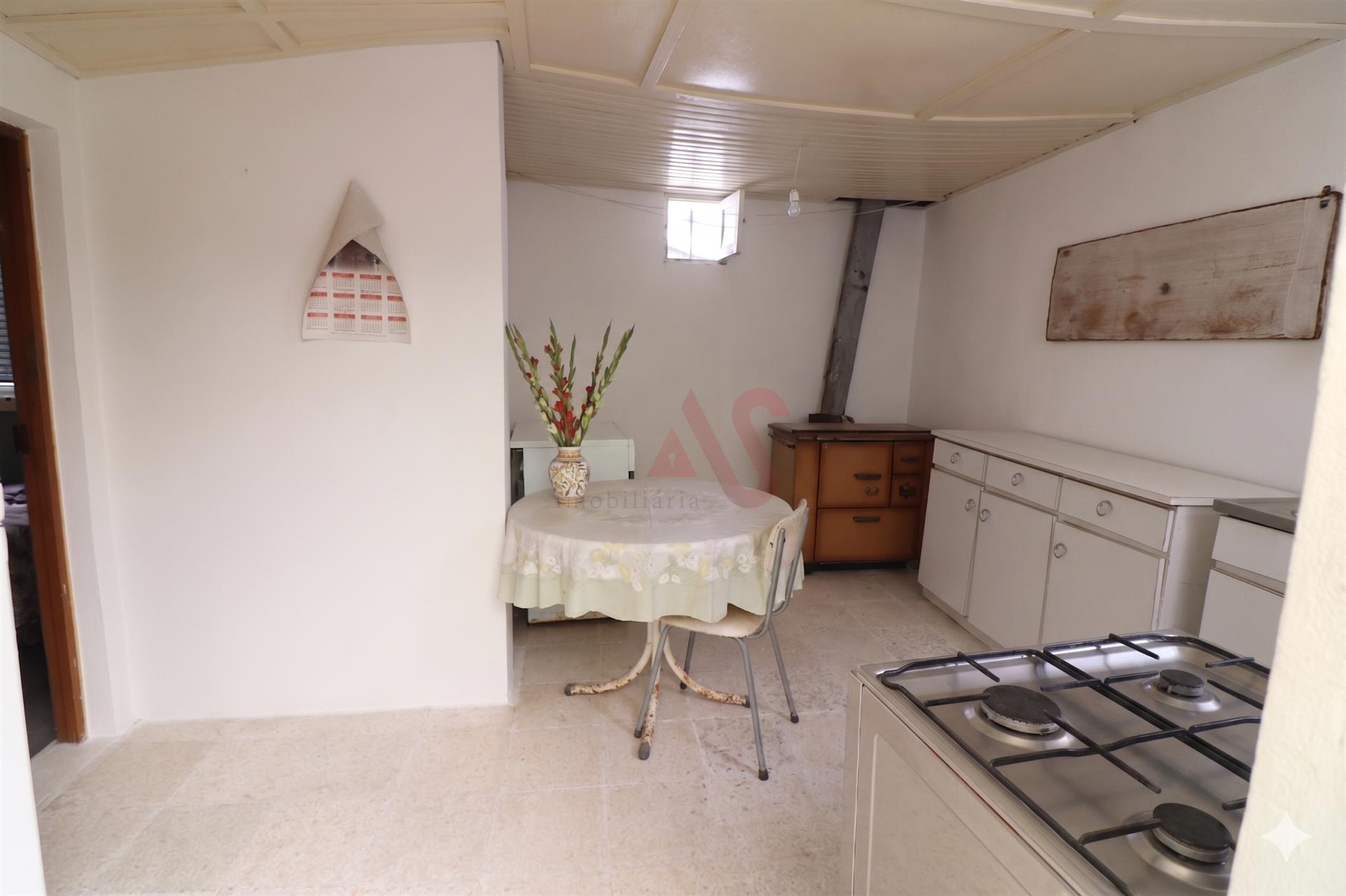 Moradia T4 em São Jorge de Vizela, Felgueiras | 132.000€