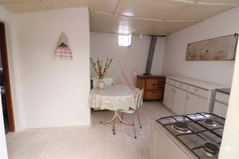 Moradia T4 em São Jorge de Vizela, Felgueiras | 132.000€