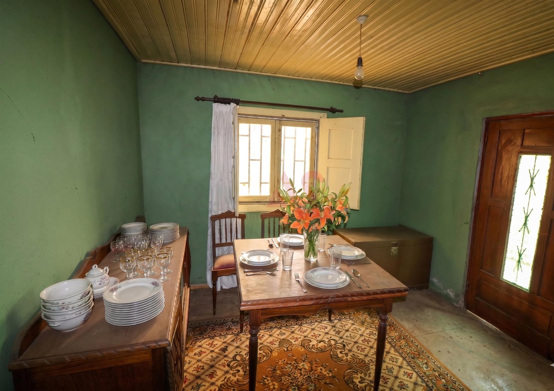 Moradia T4 em São Jorge de Vizela, Felgueiras | 132.000€