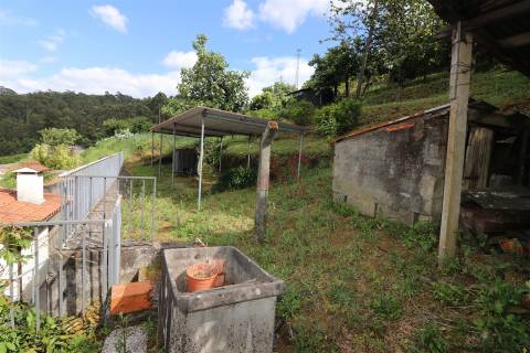 Moradia T4 em São Jorge de Vizela, Felgueiras | 132.000€