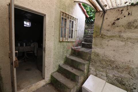 Moradia T4 em São Jorge de Vizela, Felgueiras | 132.000€