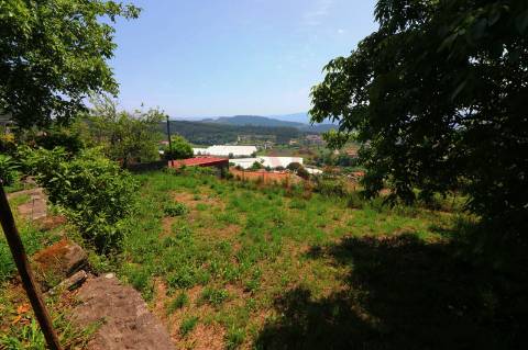 Terreno para Construção com PIP Aprovado em Airão, Guimarães – Projeto para Moradia V3