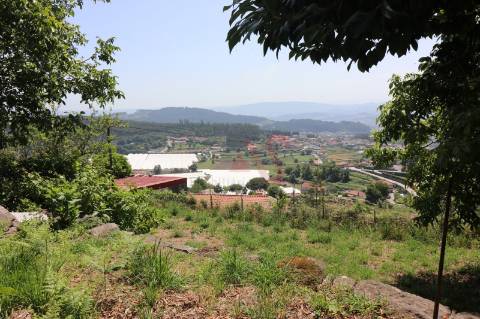 Terreno para Construção com PIP Aprovado em Airão, Guimarães – Projeto para Moradia V3