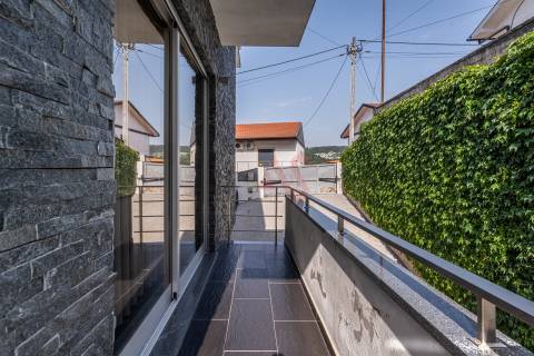 Moradia T3 em Pombeiro de Ribavizela, Felgueiras