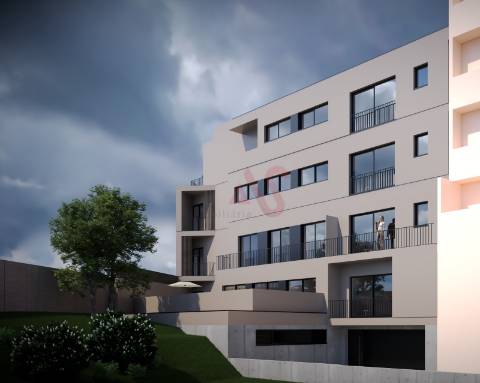 Apartamento T3 em construção no Edifício Louzada no centro da vila de Lousada