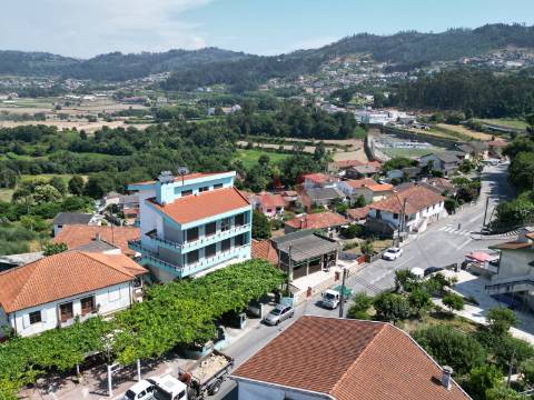 Apartamento T4 Espaçoso com Excelente Luminosidade em Roriz, Santo Tirso
