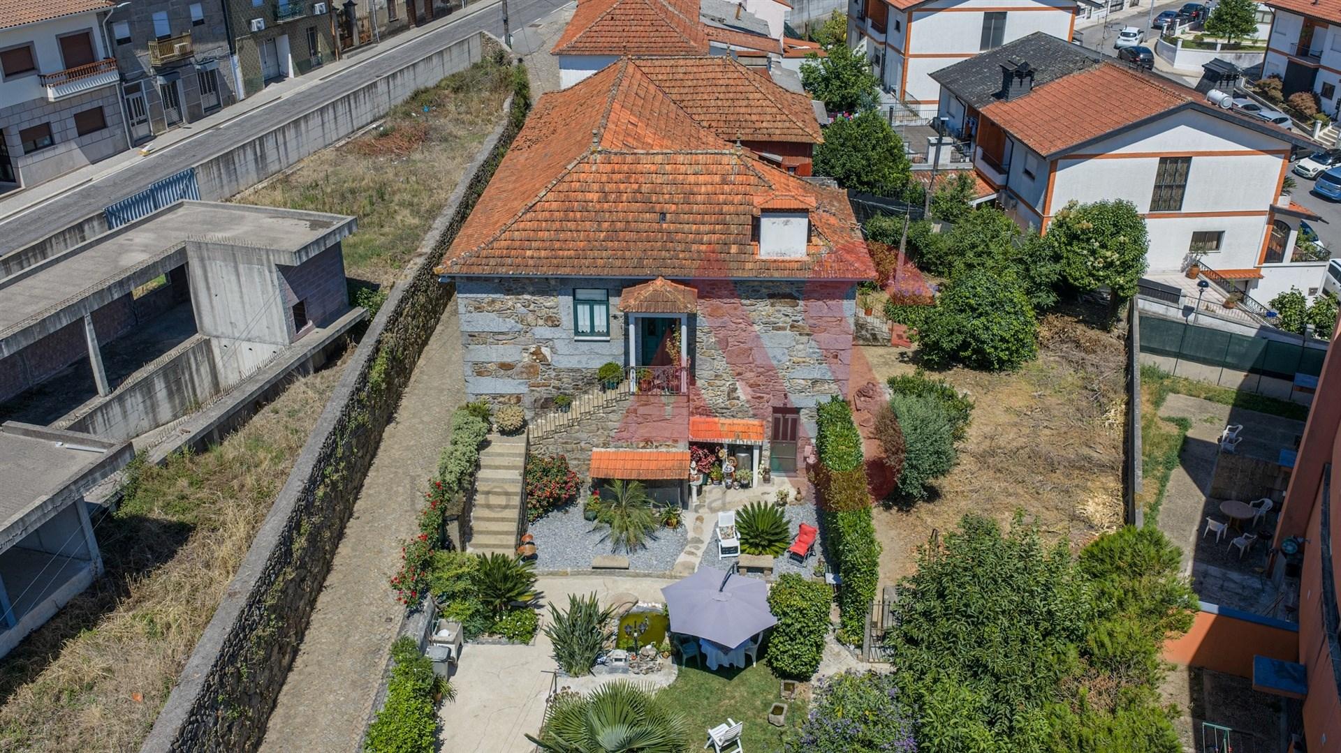 Moradia T3 em Pedra | Margaride, Centro de Felgueiras