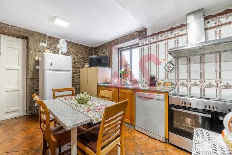 Moradia T3 em Pedra | Margaride, Centro de Felgueiras