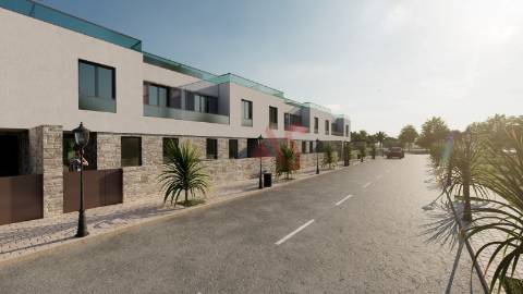 Moradia T4 Inserida no Empreendimento "MGE Exclusive Villas" com Piscina Privada em Albufeira
