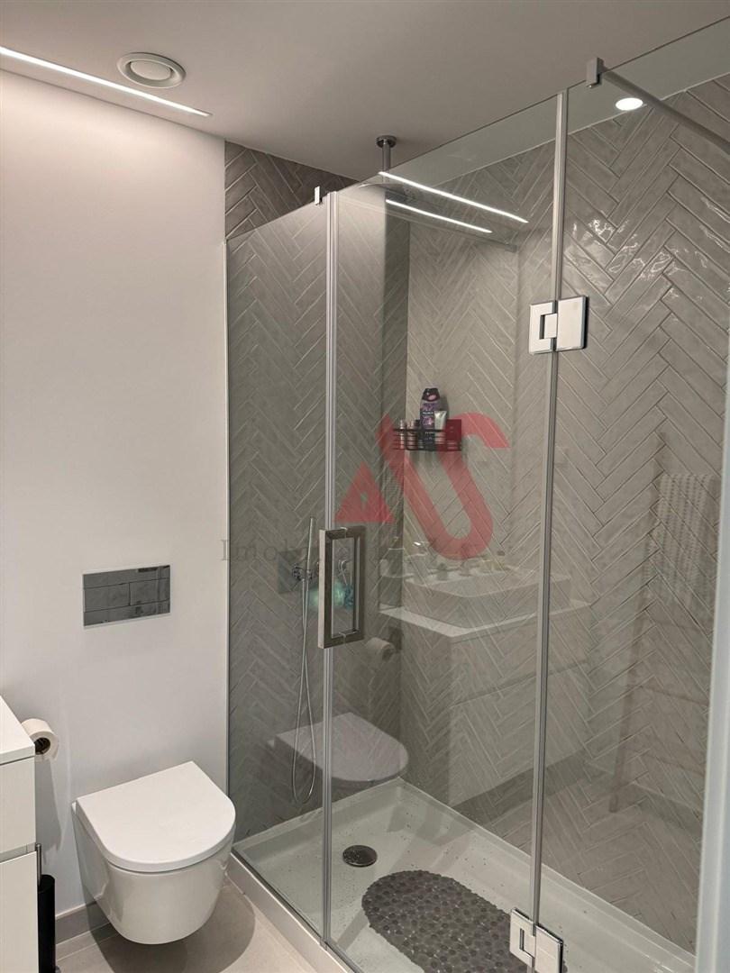 Apartamento T1 para Arrendamento em Miraflores, Oeiras com Garagem e Rooftop com Piscina e Ginásio