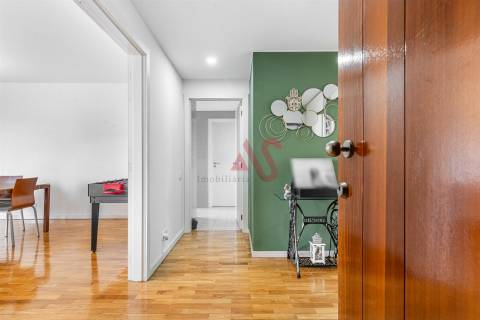 Apartamento T3 Mobilado e Equipado | Moreira de Cónegos, Guimarães | Garagem e Elevador
