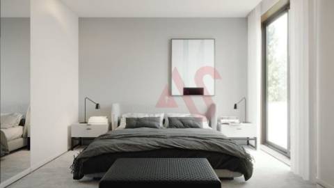 Moradia T3 de luxo, inserida no condomínio fechado, Com 3 SUITES, Garagem p/ 3 carros, em Guimarães