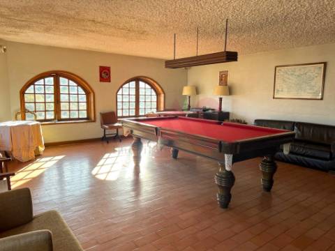 Moradia T6 com piscina em S. João, Vizela