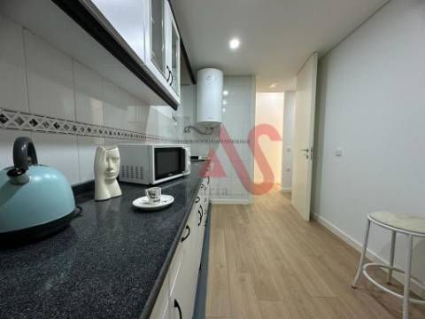 INVESTIMENTO - Loja para comércios/serviços em Azurém, Guimarães