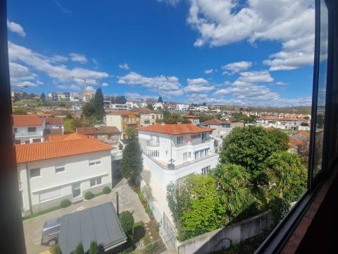 Apartamento de luxo T2 recuado em Creixomil, Guimarães