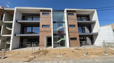 Apartamento T3 | Rés-do-chão | 126,30 m² | Vizela – Santo Adrião