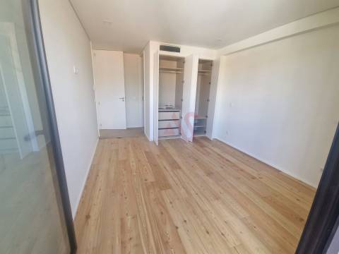 Apartamento de luxo T2 recuado em Creixomil, Guimarães