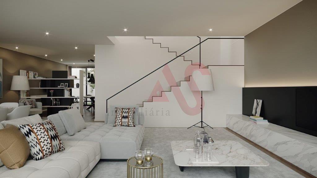 Moradia T3 de luxo, inserida no condomínio fechado, Com 3 SUITES, Garagem p/ 3 carros, em Guimarães