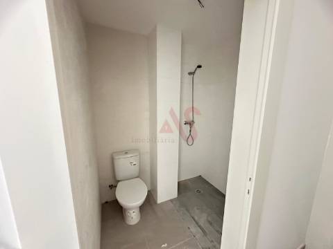 Loja com 83,10 m2 em Pedome, Vila Nova de Famalicão