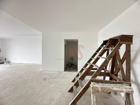 Loja com 83,10 m2 em Pedome, Vila Nova de Famalicão
