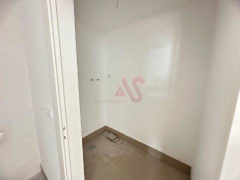 Loja com 83,10 m2 em Pedome, Vila Nova de Famalicão