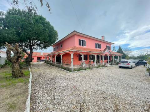 Quinta com duas habitações no Porto Alto, Samora Correia