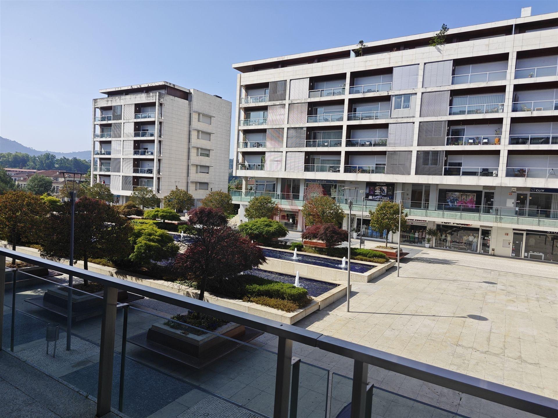 Loja no Fórum Vizela – 41,30 m2 com Licença para Comércio e Serviços