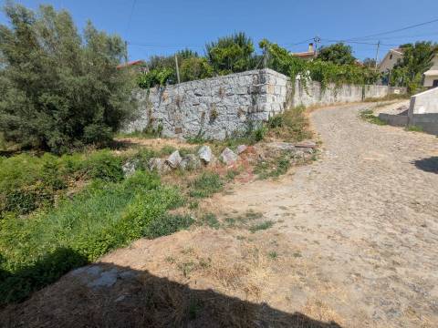 Terreno Rústico com 612,76 m² em Travassós, Fafe – Inserido em Zona de Construção Habitacional