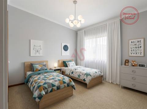 Apartamento T2, na Póvoa de Varzim, 2.ª linha de mar, a poucos passos da praia e da marginal