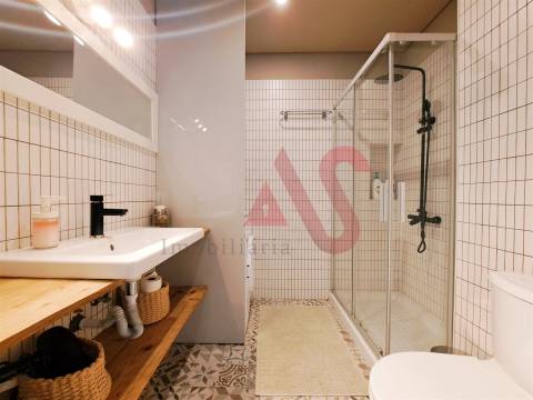 Andar moradia T3 completamente renovado a 7 min. da Praia da Granja | Vila Nova de Gaia
