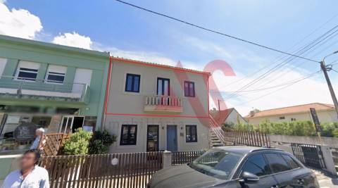 Andar moradia T3 completamente renovado a 7 min. da Praia da Granja | Vila Nova de Gaia