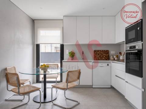 Andar Moradia T3+1 Totalmente Renovado em Brito, Guimarães