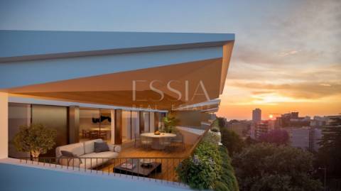 Apartamento T2 com 2 Varandas no Empreendimento PRISMA - Ginásio e Jardim 800m2 - Boavista