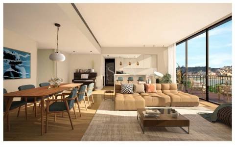 Moradia Triplex | Casa Panorâmica T5 com Jardim 117m2 e Piscina vistas Rio e Mar à Marina da Afurada