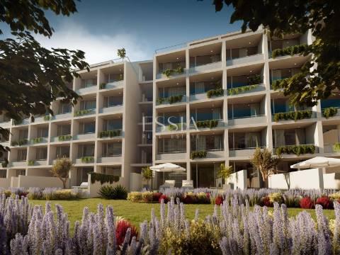 Apartamento T2 com Dois Terraços e Garagem no Centro da Cidade do Porto