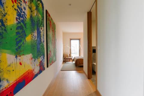 Apartamento T2 com Varanda e Garagem no Porto Art Square