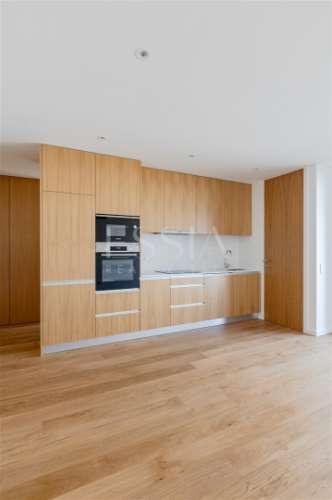Apartamento T2 Novo com Varanda e Garagem em Matosinhos Sul