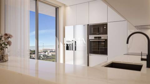 Apartamento T3 com Varandas em Lousada