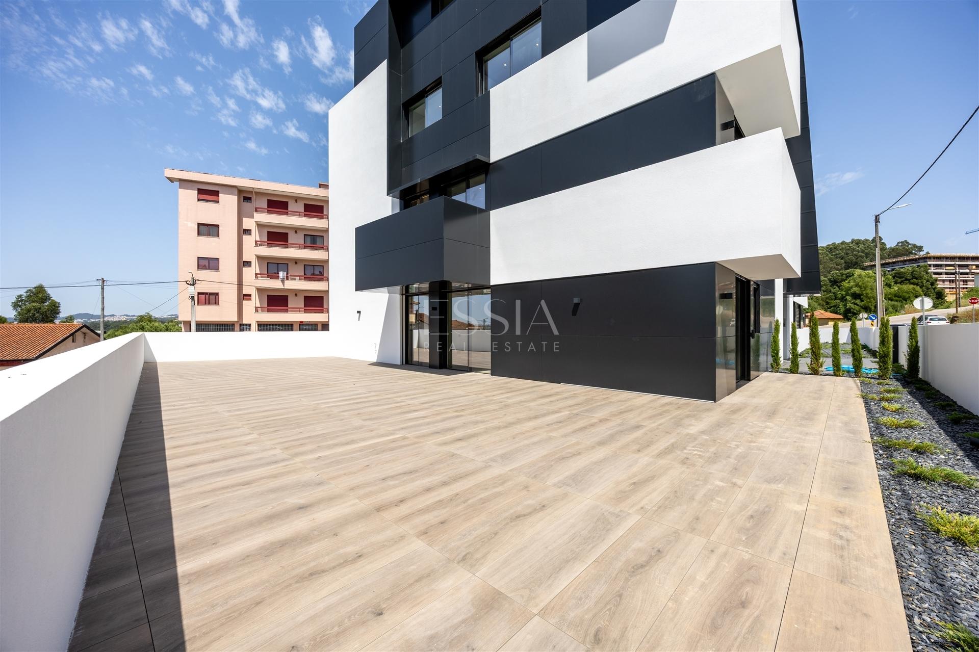 Apartamento T2 com Terraço no Centro de Gondomar