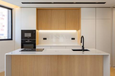 Apartamento T2 com Terraço no Centro de Gondomar