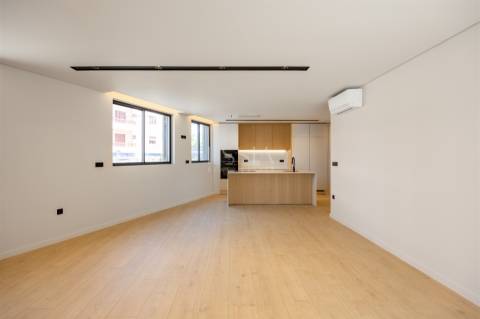 Apartamento T2 com Terraço no Centro de Gondomar