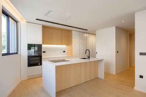 Apartamento T2 com Terraço no Centro de Gondomar