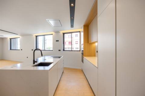 Apartamento T2 com Terraço no Centro de Gondomar